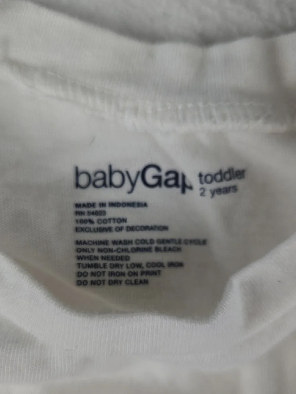 Baby Gap Sleeveless Vest T-Shirt Size 2T White Purple